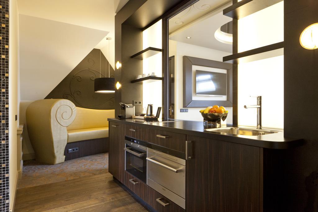 'T Goude Hooft Hotel The Hague Room photo